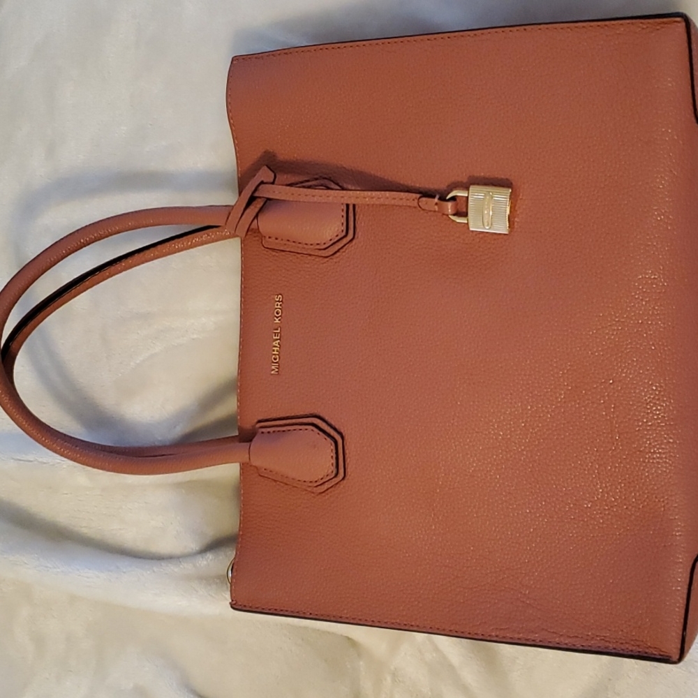 Michael Kors tote